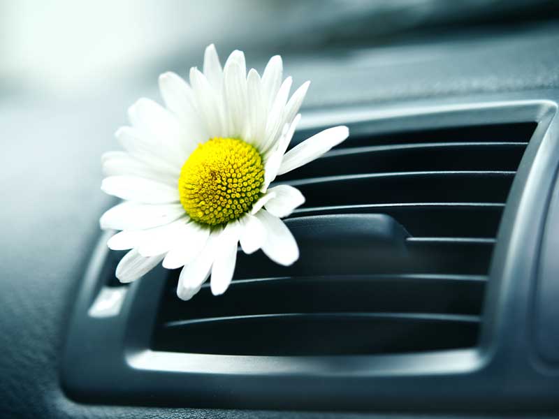 Jak zadbać o klimatyzację w samochodzie – pomyśl, czy możesz w ten sposób obdarować swoich bliskich