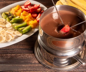 Czekoladowa Uczta Fondue dla Przyjaciół | Poznań