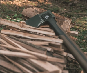 Axe Throwing - Rzucanie Siekierami do Celu dla Znajomych | Kraków