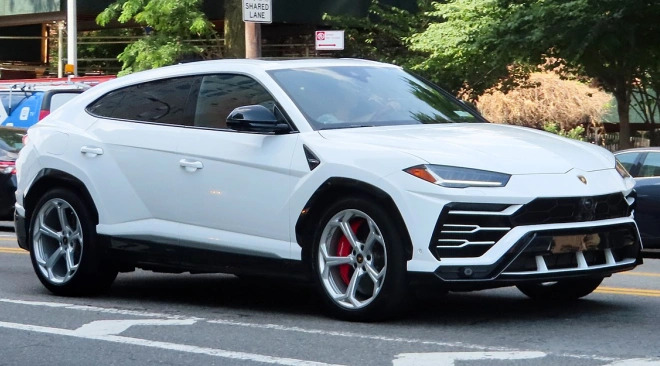 Całodzienna Jazda Lamborghini Urus | Warszawa