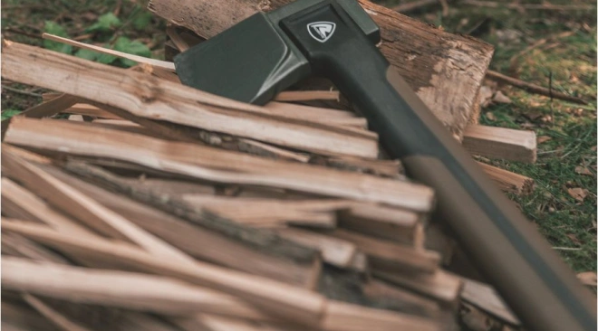 Axe Throwing - Rzucanie Siekierami do Celu dla Znajomych | Kraków