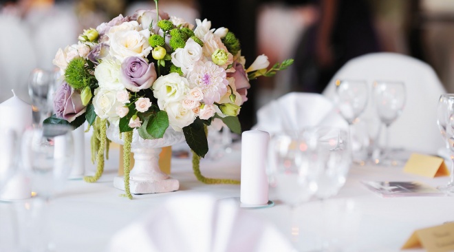 Kwiatowe pogotowie ślubne – voucher na wsparcie młodej pary w dekoracji sali weselnej | cała Polska
