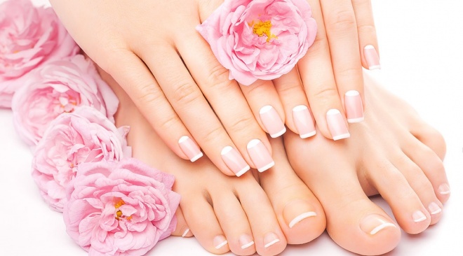 Voucher na manicure lub pedicure hybrydowy | wiele opcji | Warszawa