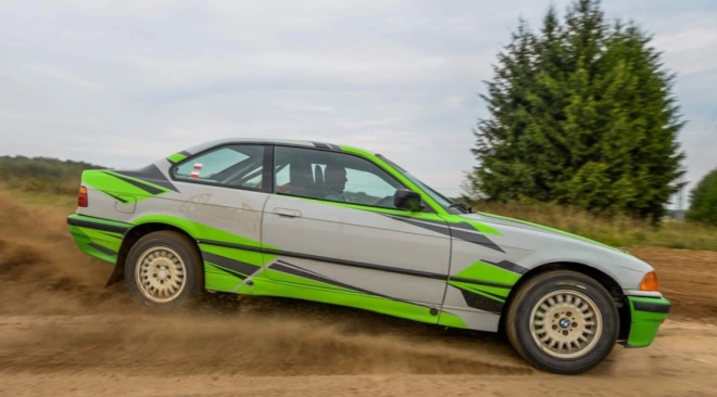 Rallyevents - poprowadź rajdówkę BMW E36 (3 okrążenia) | Olsztyn